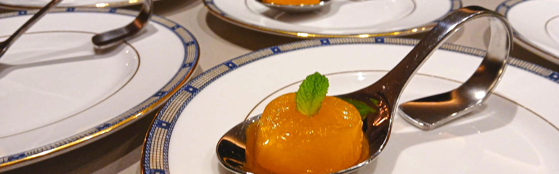 Sinaasappelgelei met kaneel en kardemom