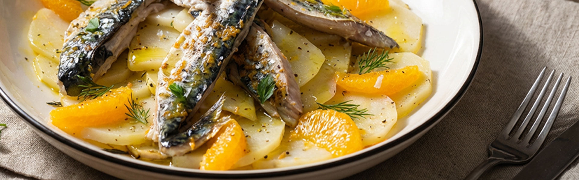 Makreel met sinaasappel en knolrabi