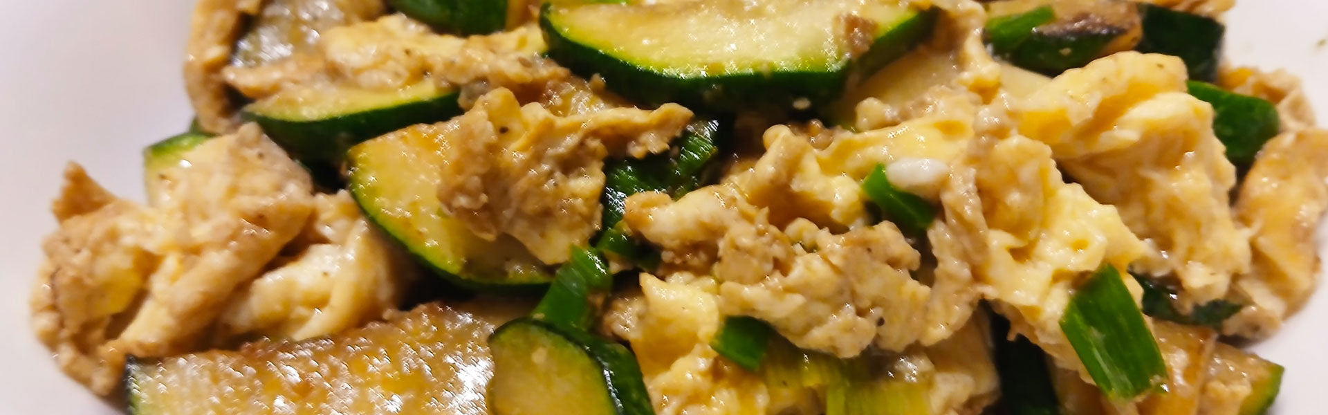 Xīhúlu chǎo jīdàn